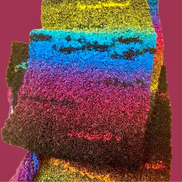 NEW Boutique Vibrant Hand-Knitted Scarf with Tasseled Fringe, Multicolored - Picture 6 of 11